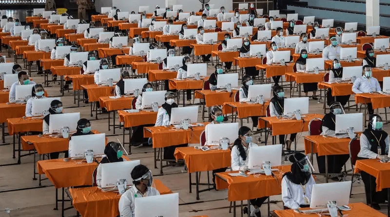 Fresh Graduate, 13 Formasi CPNS 2024 Ini Tersedia Untukmu! 3 fresh graduate