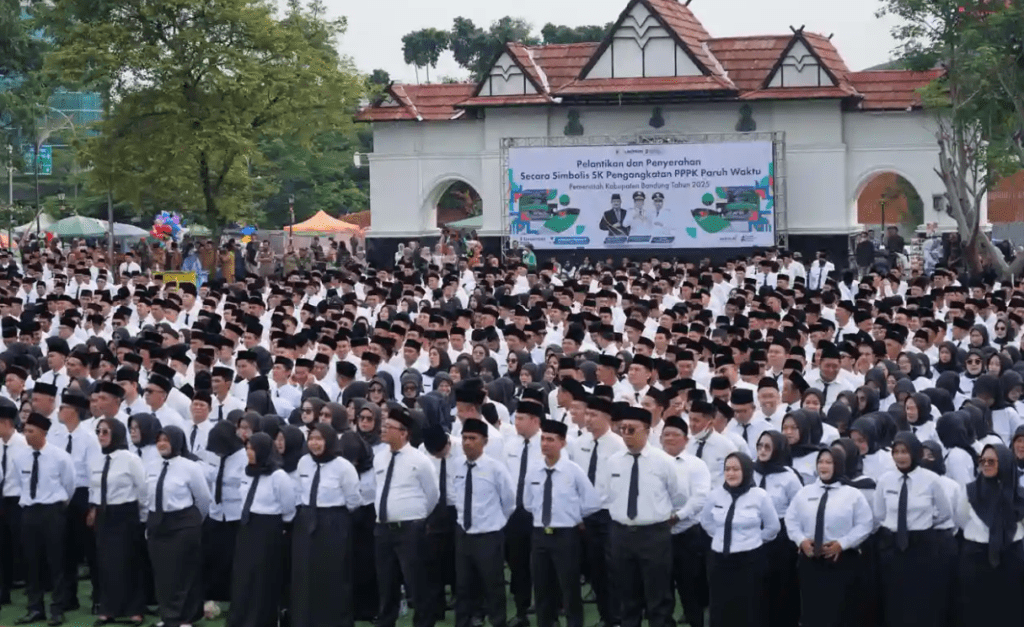 PPPK Paruh Waktu: Pengertian, Aturan, Sistem Kerja, & Peluangnya 1 pppk paruh waktu