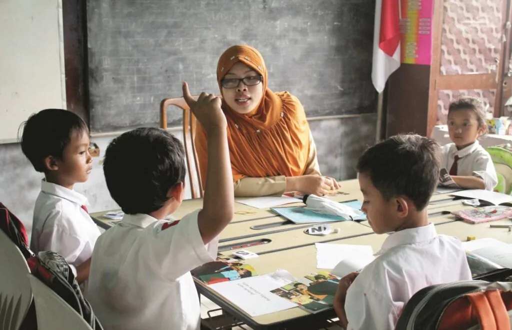 99 Ucapan Selamat Hari Guru Nasional yang Menyentuh Hati 1 hari guru nasional