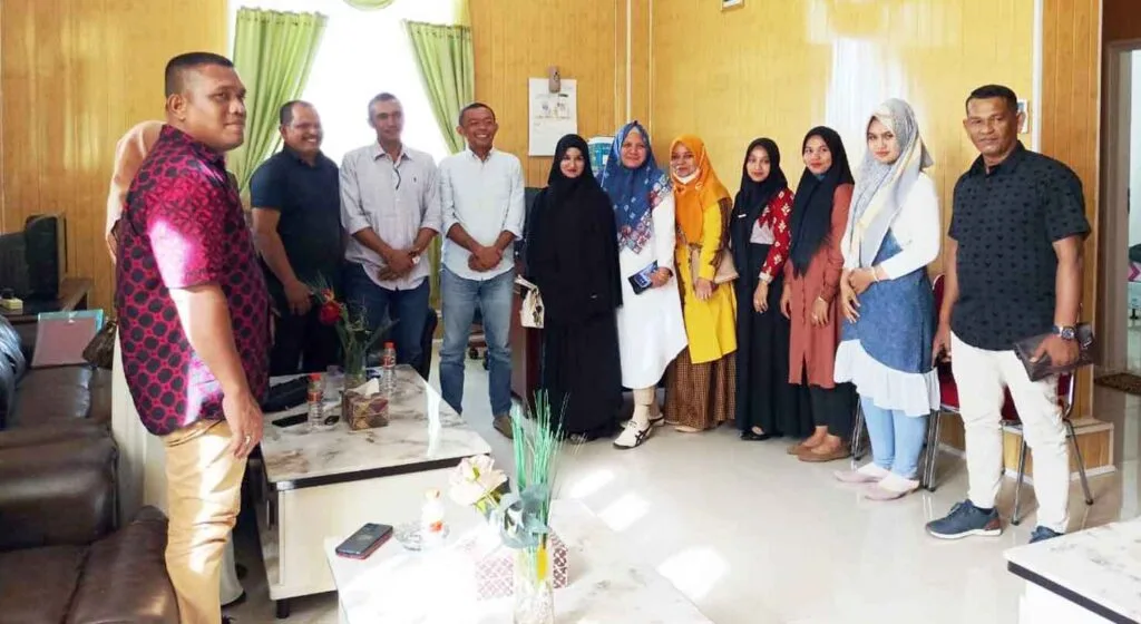 Gagal Daftar PPPK 2024 Akibat SK, Massa Nakes Serbu Kantor DPRK 1 nakes