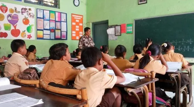 Aturan Baru 2025: Guru PPPK Kini Resmi Boleh Mengajar di Sekolah Swasta 3 apakah guru pppk bisa mengajar di sekolah swasta