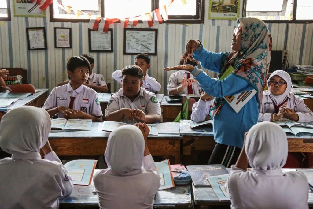 Lebaran 2025, Bantuan Insentif Guru Non ASN Siap Dicairkan! 1 bantuan insentif guru non asn
