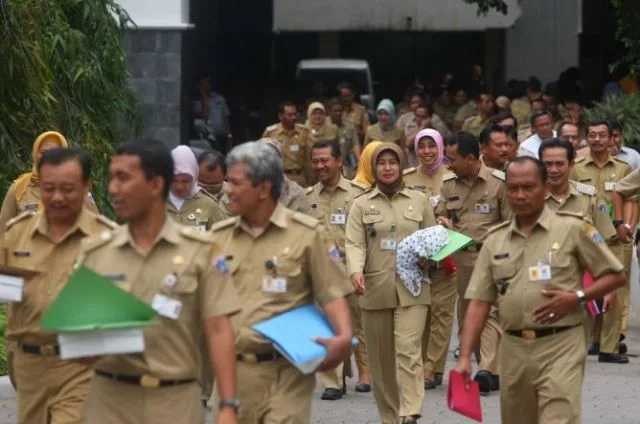 Pemerintah Terbitkan Aturan Kapan PNS Masuk Kerja Pasca Lebaran 2025 3 kapan pns masuk