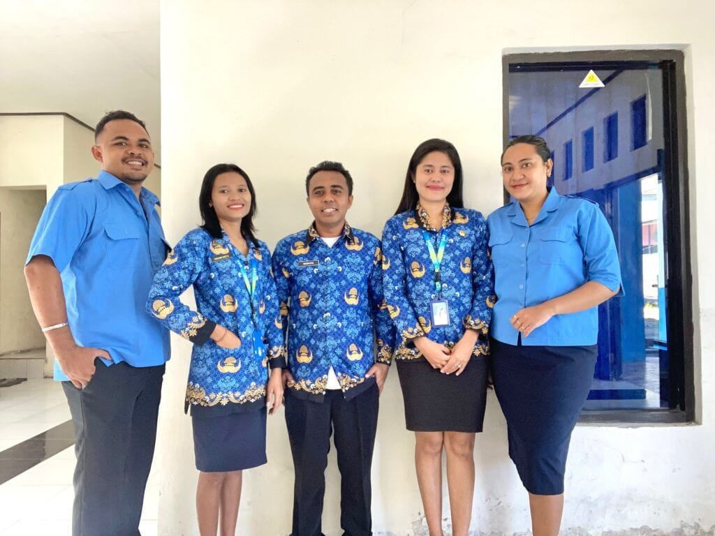 Atribut Seragam ASN Terbaru! Aturan Resmi 2025 PNS & PPPK 2 atribut seragam asn