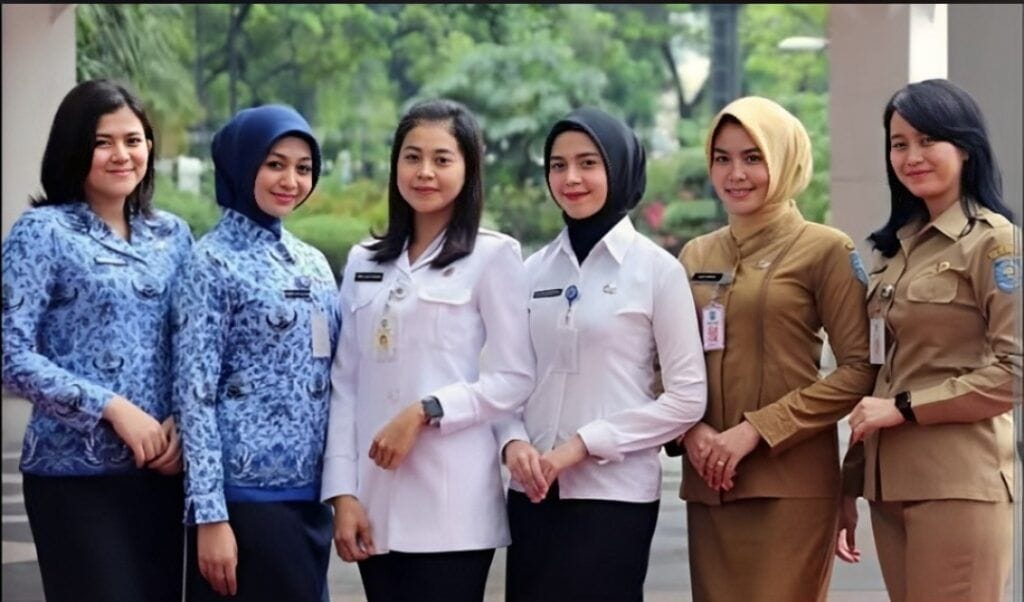 Atribut Seragam ASN Terbaru! Aturan Resmi 2025 PNS & PPPK 2 atribut seragam asn