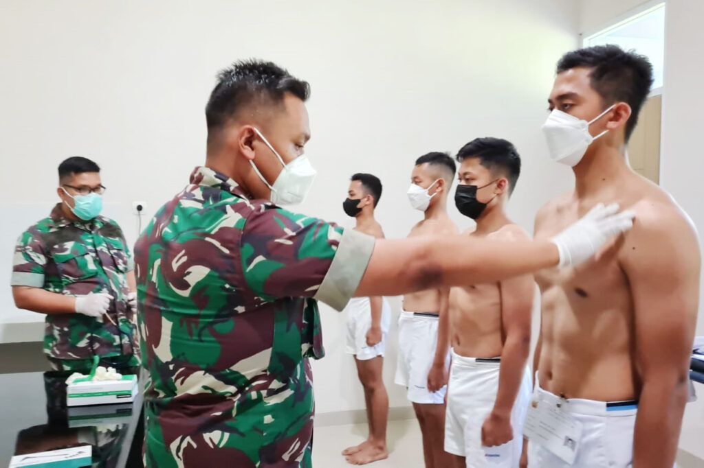 Wajib Tahu Seleksi Tes Kesehatan TNI! Tips Ampuh Lolos 2025! 1 tes kesehatan tni