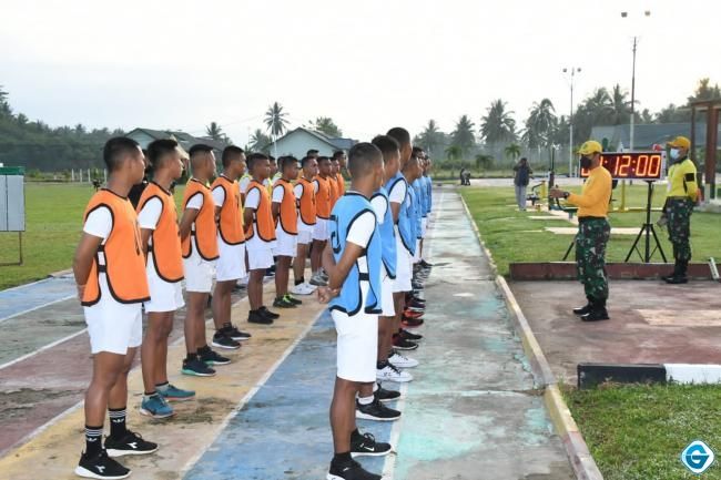 Tips Lolos! Tes Jasmani TNI 2025 Wajib Siapkan Fisikmu! 1 tes jasmani tni au