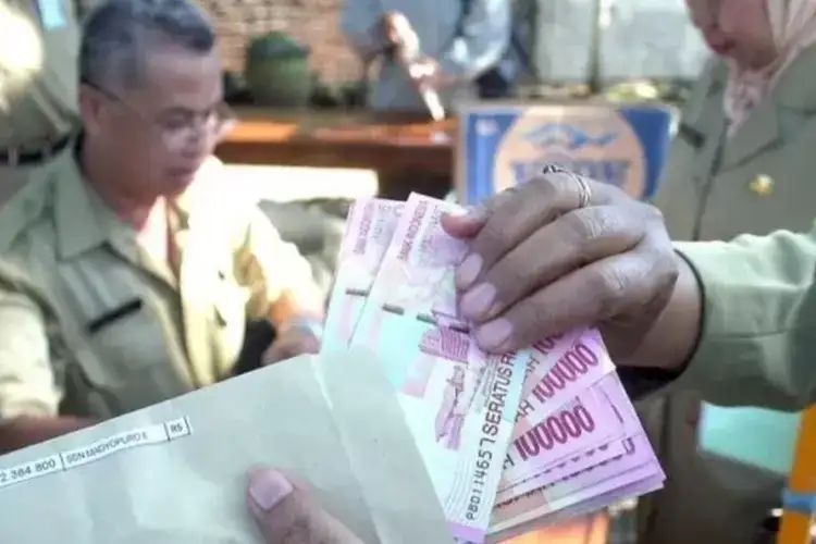 Fakta atau Hoax? Isu Terbaru Gaji PNS Naik 16 Persen di 2025 3 gaji pns naik 16 persen