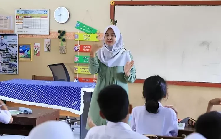 Kabar Gembira ! Insentif Guru Honorer 2025 Cair Agustus! 1 insentif guru honorer