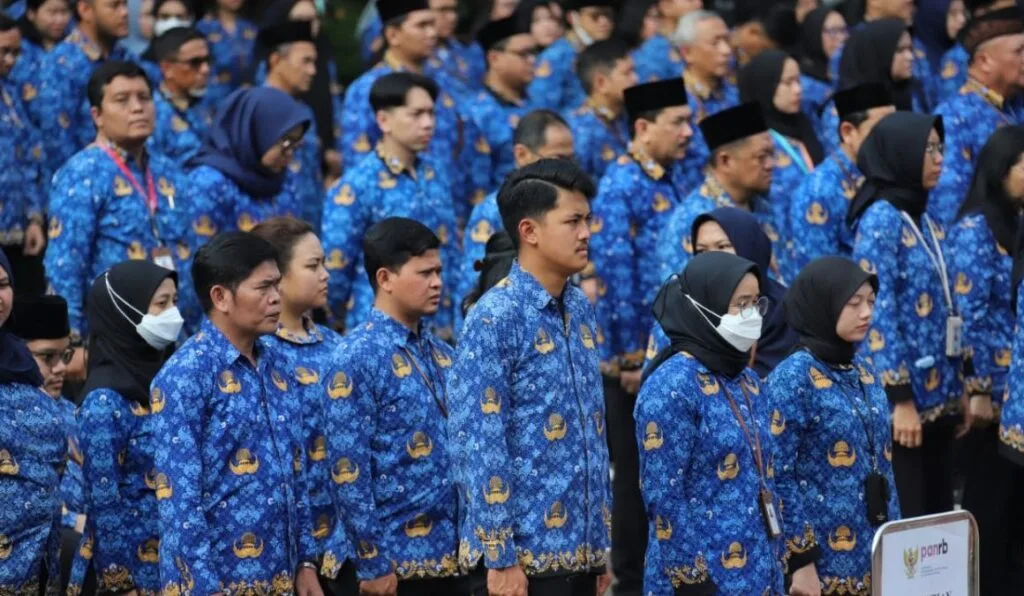 Info Gaji PNS Lulusan SMA Terbaru Lengkap dengan Prospek Jenjang Karirnya 3 jenjang karir pns lulusan sma