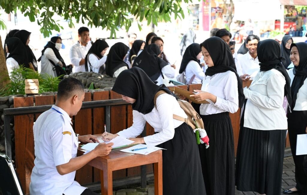 Waspada Info Hoax CPNS 2025! 5 Tips Jitu Agar Tak Tertipu 3 hoax cpns