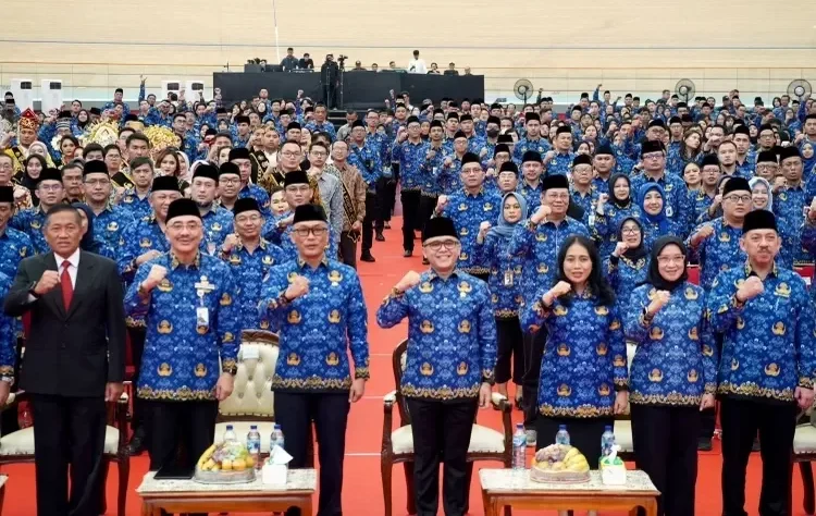 Kabar Gembira: Pemerintah Tambah Anggara untuk THR dan Gaji 13 Guru ASN Daerah 2025 3 thr dan gaji 13 guru