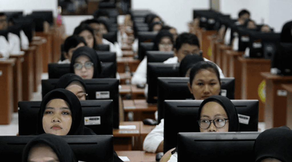 apa itu analis kebijakan ahli pertama