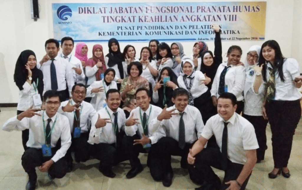 tugas pranata hubungan masyarakat 